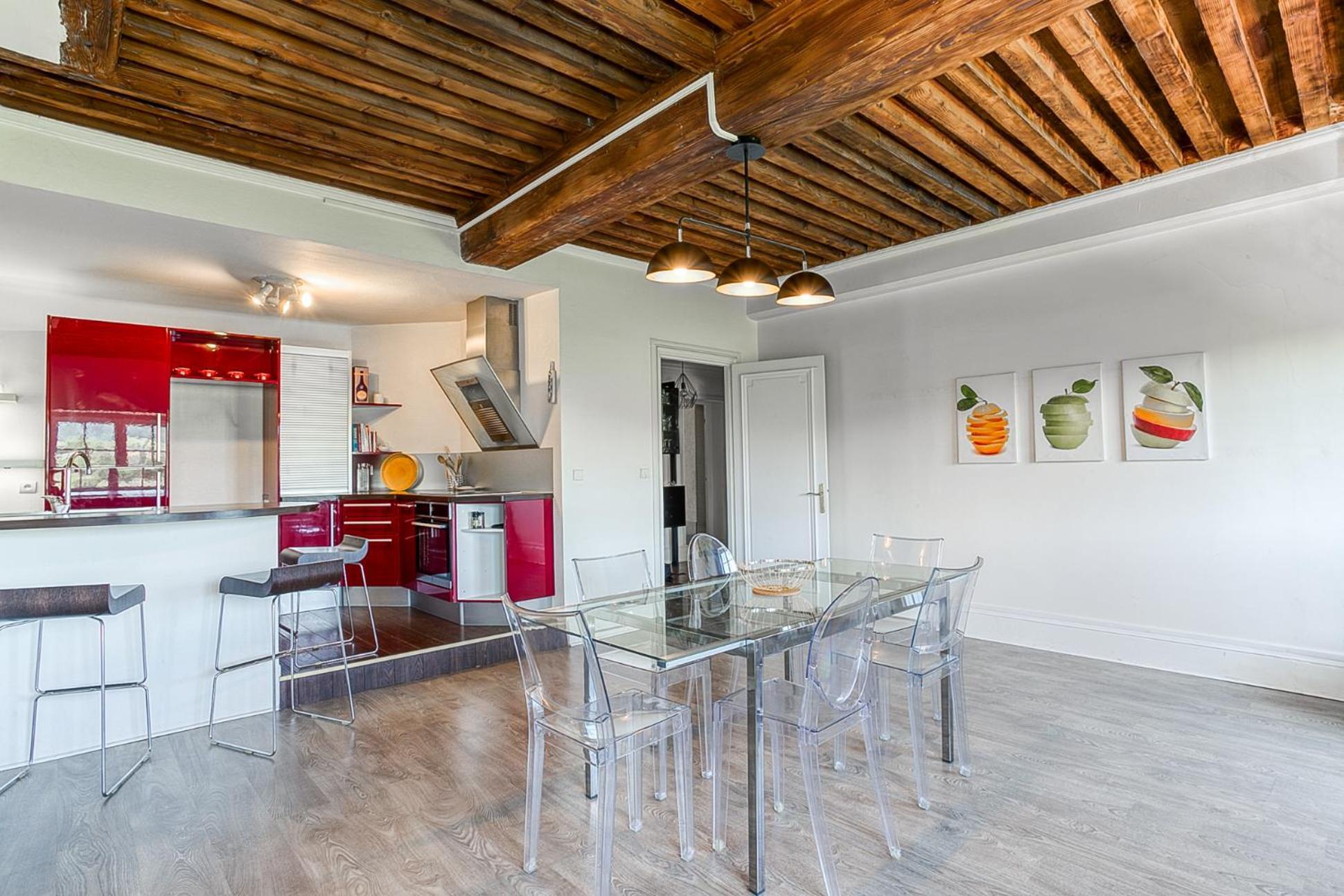 Sejourner Au Chateau De La Roue Grand Appartement Lissieu Esterno foto